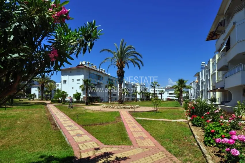 Просторная двухкомнатная квартира с мебелью и камином в районе Алании – Конаклы 6 