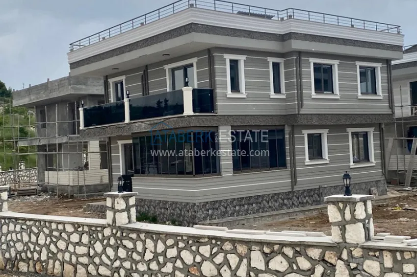 Вилла 5+2 на заключительном этапе строительства с видом на море в районе Торослар города Мерсин 2 