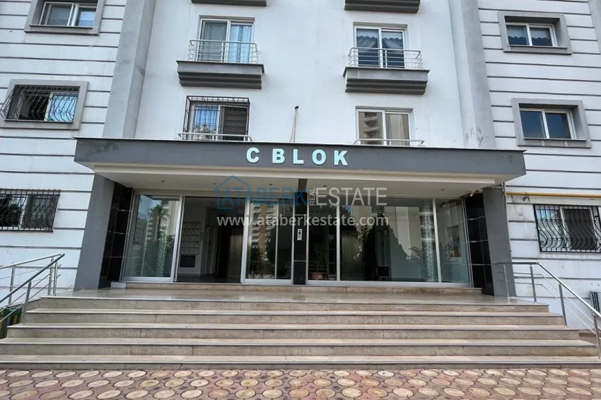 Просторная квартира 3+1 с отдельной кухней в районе Акдениз-Мерсин 4 