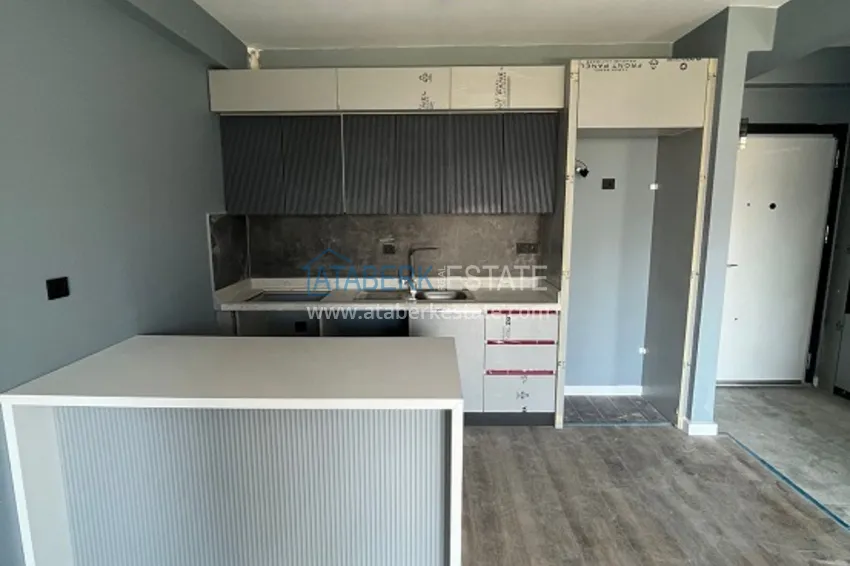 Приобрести Срочная продажа! Квартира 1+1 в 300 метрах от моря в новом жилом комплексе в районе Арпачбахшиш-Мерсин 2