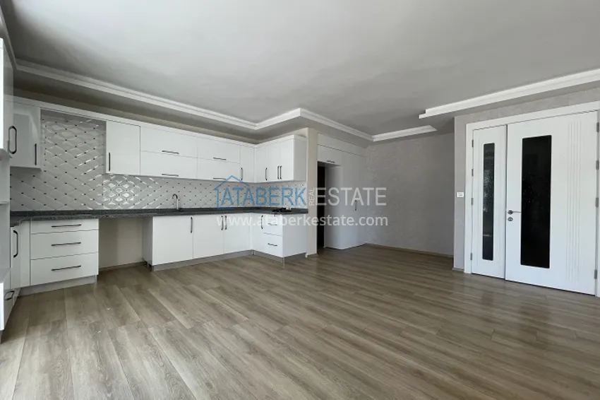 Приобрести Дуплекс 5+1 с чистовой отделкой в 50 метрах от моря район Акдениз-Мерсин 8 