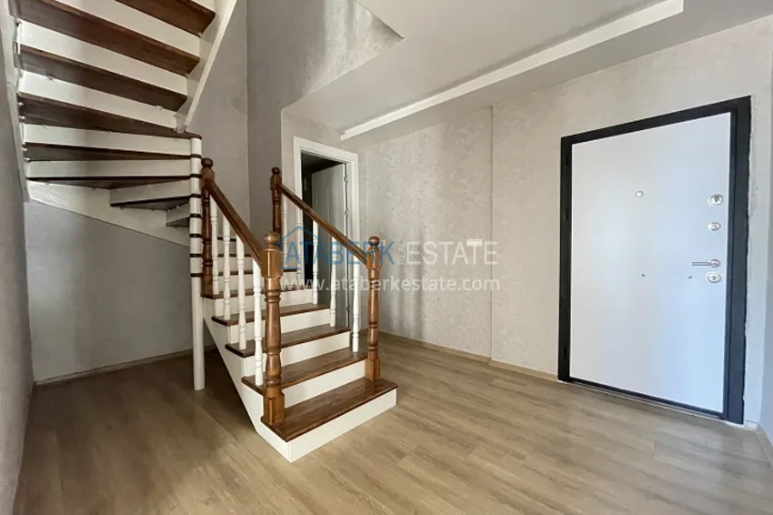 Приобрести Дуплекс 5+1 с чистовой отделкой в 50 метрах от моря район Акдениз-Мерсин 24 