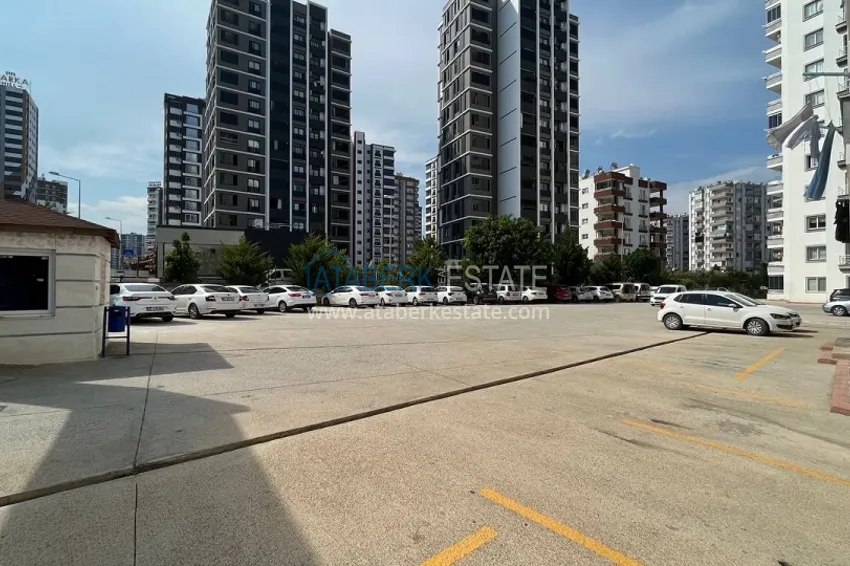 Просторная квартира 3+1 с отдельной кухней в районе Акдениз-Мерсин 5 