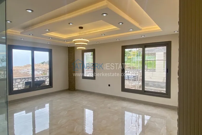 Приобрести Вилла 5+2 на заключительном этапе строительства с видом на море в районе Торослар города Мерсин 2 