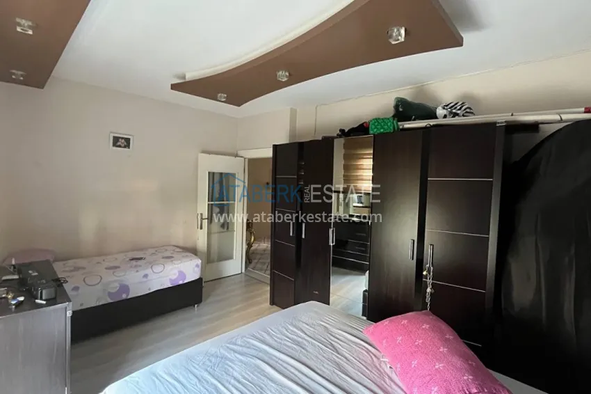 Приобрести Просторная квартира 3+1 с отдельной кухней в районе Акдениз-Мерсин 2 