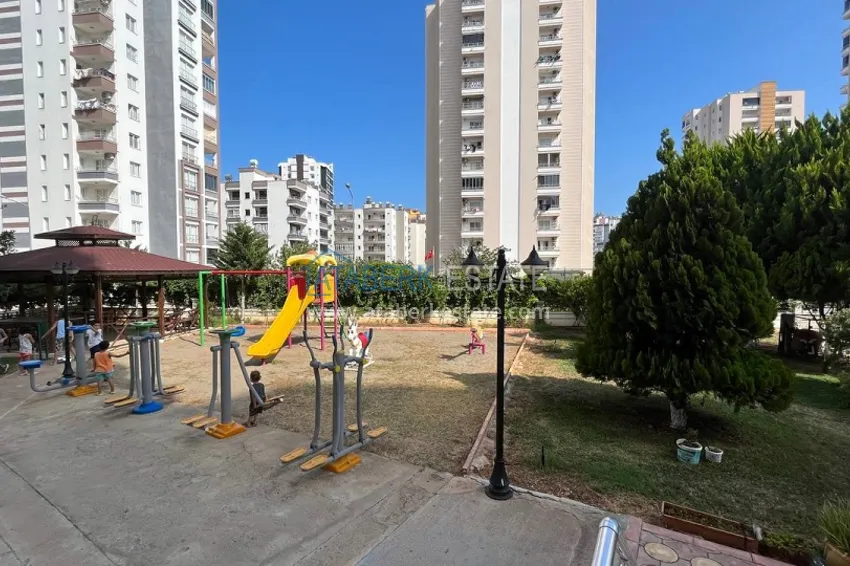 Просторная квартира 3+1 с отдельной кухней в районе Акдениз-Мерсин 6 