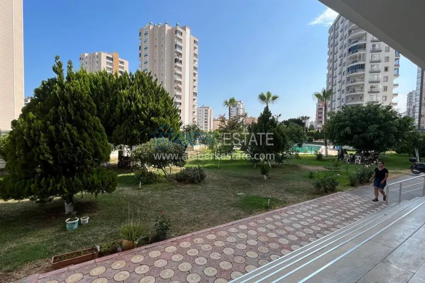 Просторная квартира 3+1 с отдельной кухней в районе Акдениз-Мерсин 7 