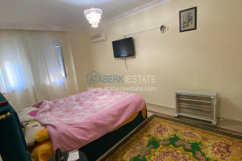 Приобрести Трехкомнатная квартира с мебелью в 100 метрах от моря – Алания, район Тосмур 12 