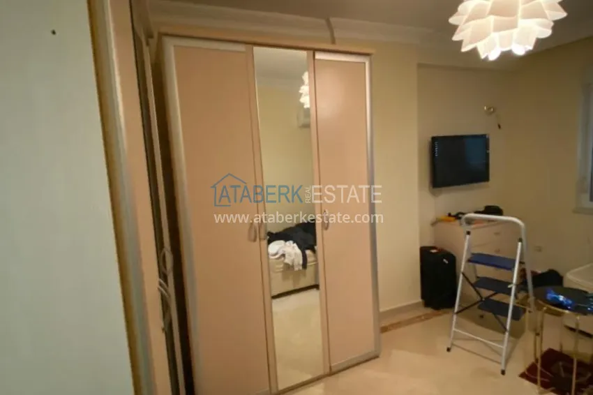 Приобрести Трехкомнатная квартира с мебелью в 100 метрах от моря – Алания, район Тосмур 14 