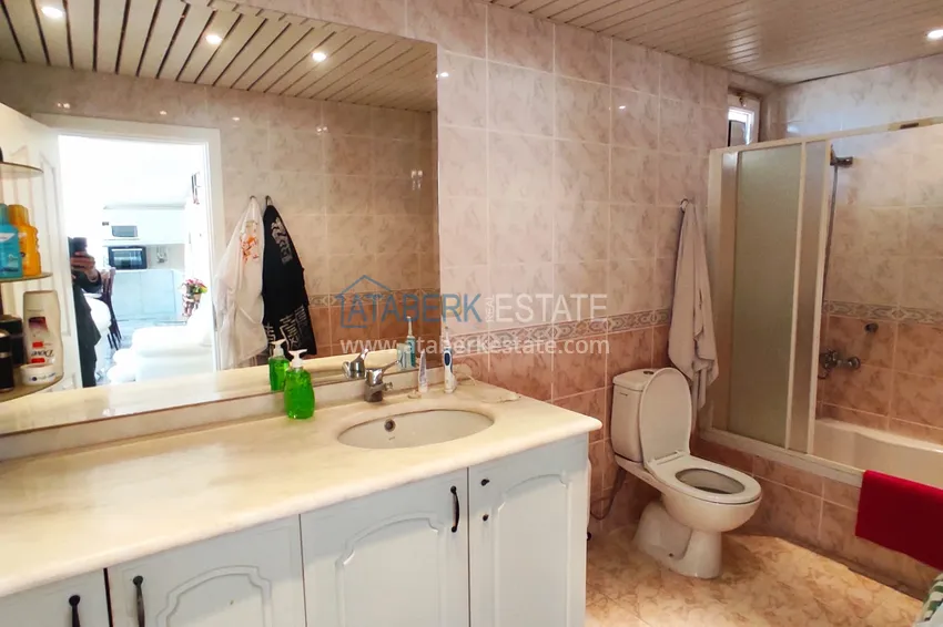 Приобрести Пентхаус-дуплекс 4+1 меблированный с видом на море, горы и историческую крепость, центр Алании 15 