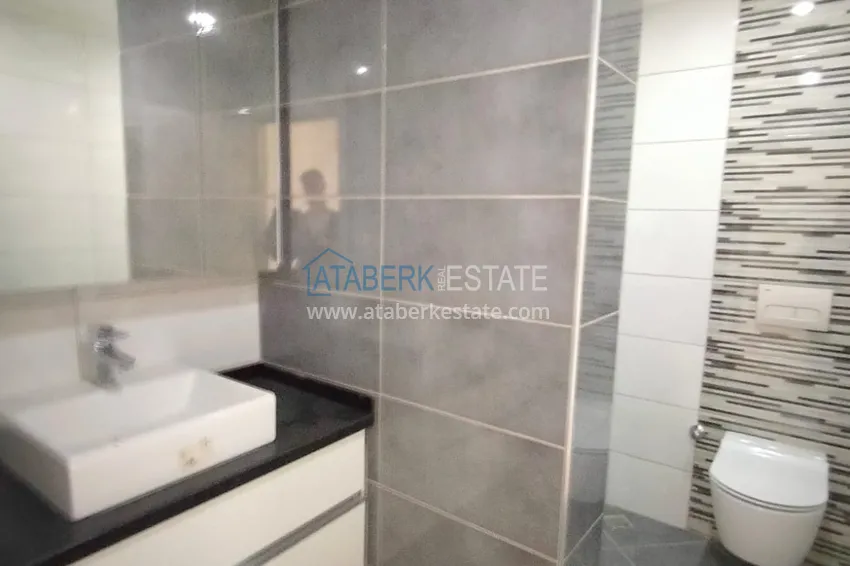 Приобрести Невероятно просторные линейные апартаменты 4+2 в центре Алании в 500 метрах от моря 21 