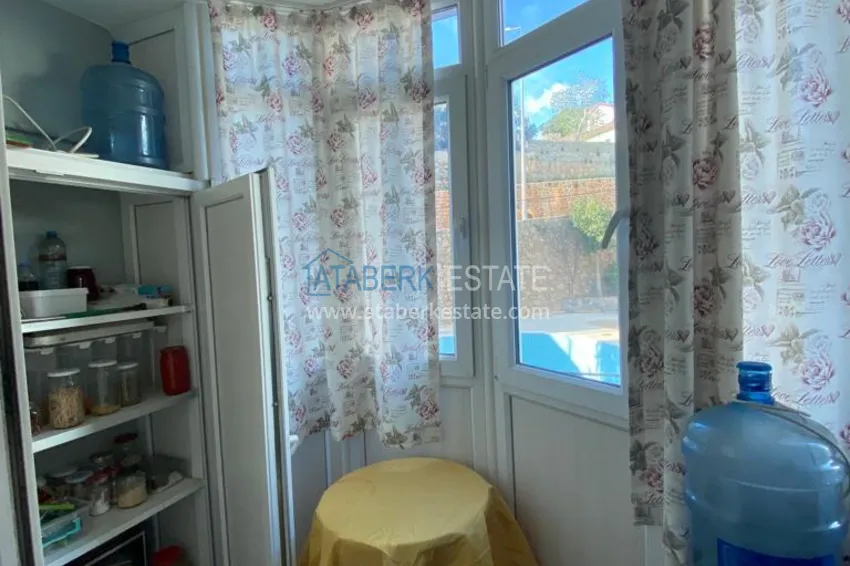 Приобрести Трехкомнатная квартира с мебелью в 100 метрах от моря – Алания, район Тосмур 17 