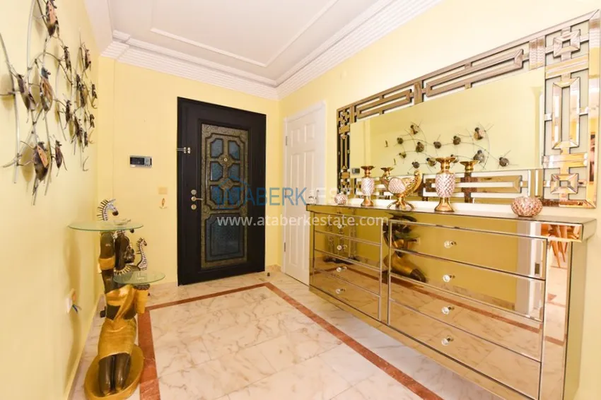 Приобрести Квартира 2+1 «под ключ» на первой береговой линии с прямым видом на море – Алания, Махмутлар. Подходит для гражданства 1