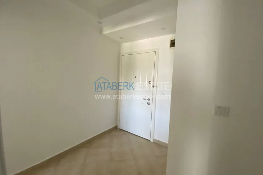 Приобрести Двухкомнатная квартира с мебелью и видом на море в комплексе на первой береговой, район Тосмур – Алания  1 