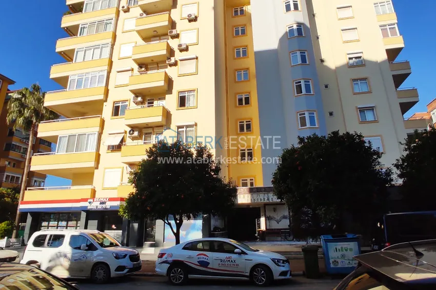 Пентхаус-дуплекс 4+1 меблированный с видом на море, горы и историческую крепость, центр Алании 1 