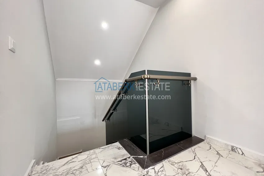 Приобрести Пентхаус-дуплекс 3+1 с мебелью в европейском малоэтажном районе Алании, Оба 22 