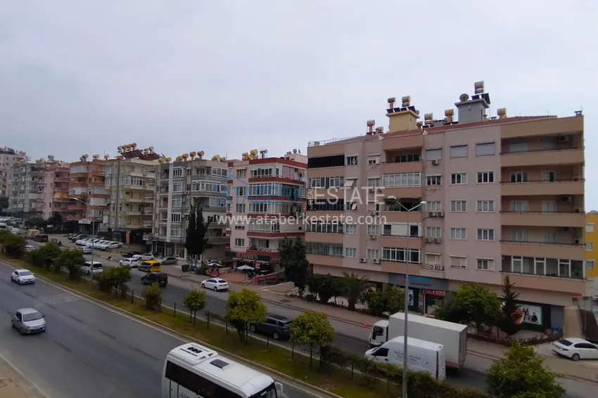 Приобрести Невероятно просторные линейные апартаменты 4+2 в центре Алании в 500 метрах от моря 27 