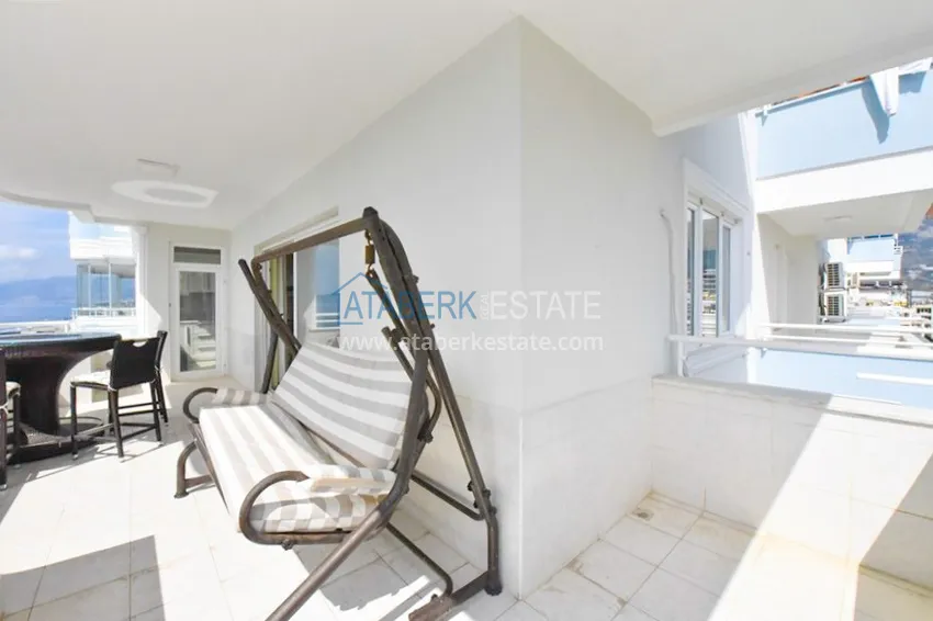 Приобрести Квартира 2+1 «под ключ» на первой береговой линии с прямым видом на море – Алания, Махмутлар. Подходит для гражданства 21