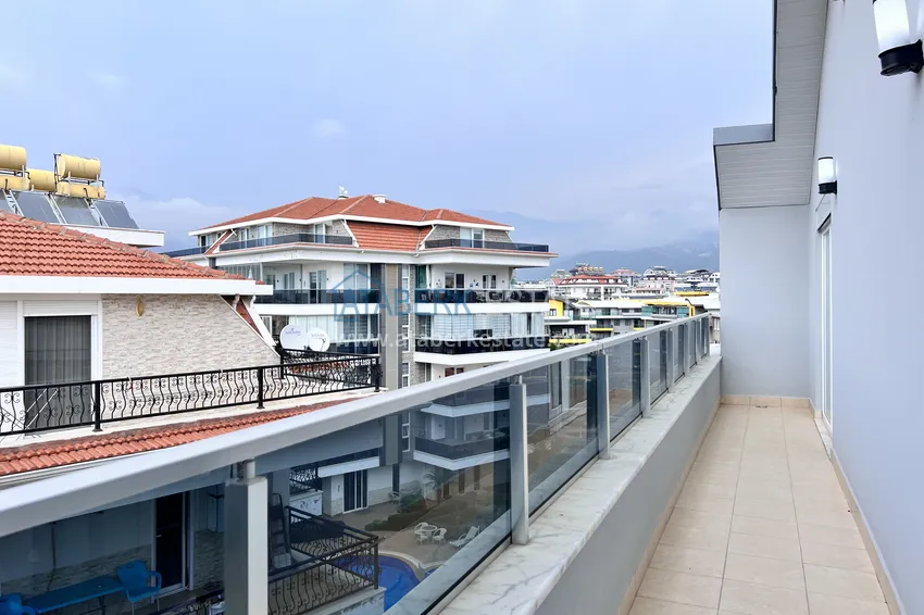 Приобрести Пентхаус-дуплекс 3+1 с мебелью в европейском малоэтажном районе Алании, Оба 28 