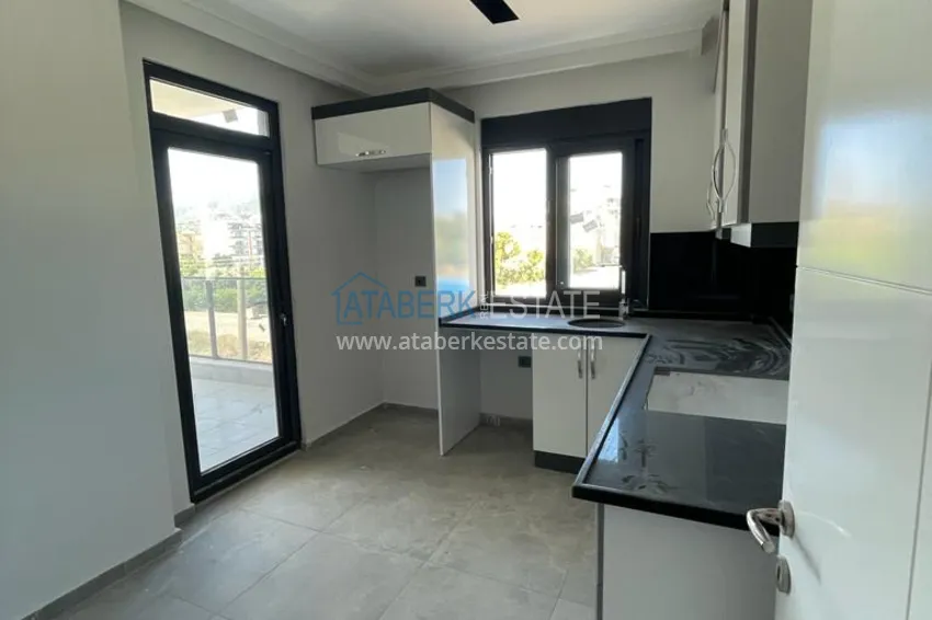 Приобрести Трехкомнатная квартира с качественной чистовой отделкой в новостройке в городе Газипаша 2 