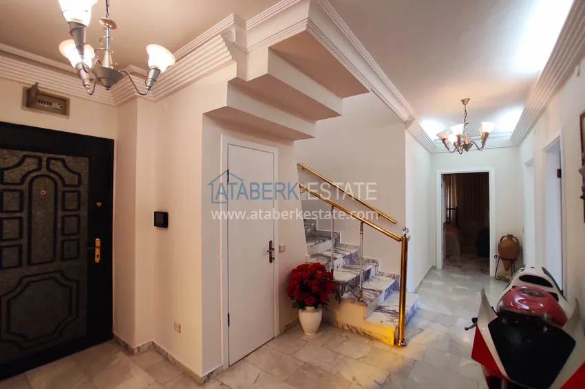 Приобрести Пентхаус-дуплекс 4+1 меблированный с видом на море, горы и историческую крепость, центр Алании 2 