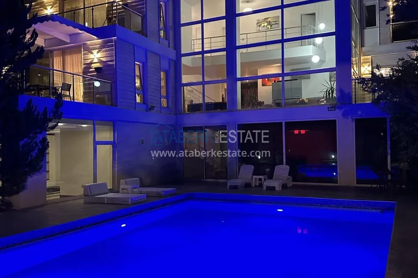 Впечатляющий 4-этажный коттедж «под ключ» от собственника в Кемере 2 