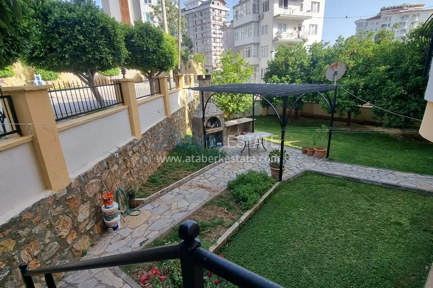 Просторная квартира 2+1 с мебелью от собственника в самом центре района Тосмур 5 