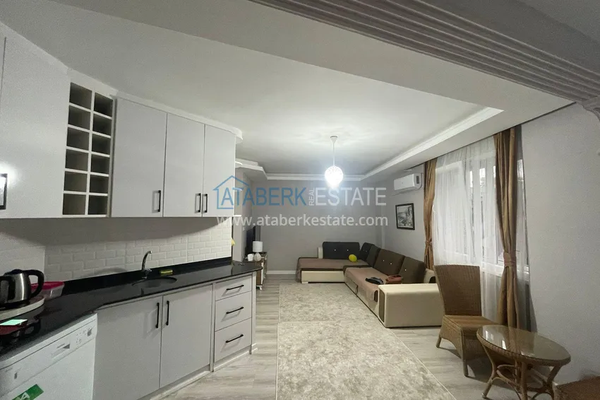 Приобрести Двухкомнатная меблированная квартира рядом с морем в европейском районе - Оба 3