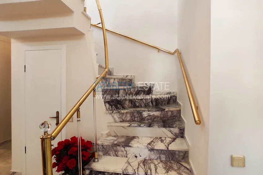 Приобрести Пентхаус-дуплекс 4+1 меблированный с видом на море, горы и историческую крепость, центр Алании 3 