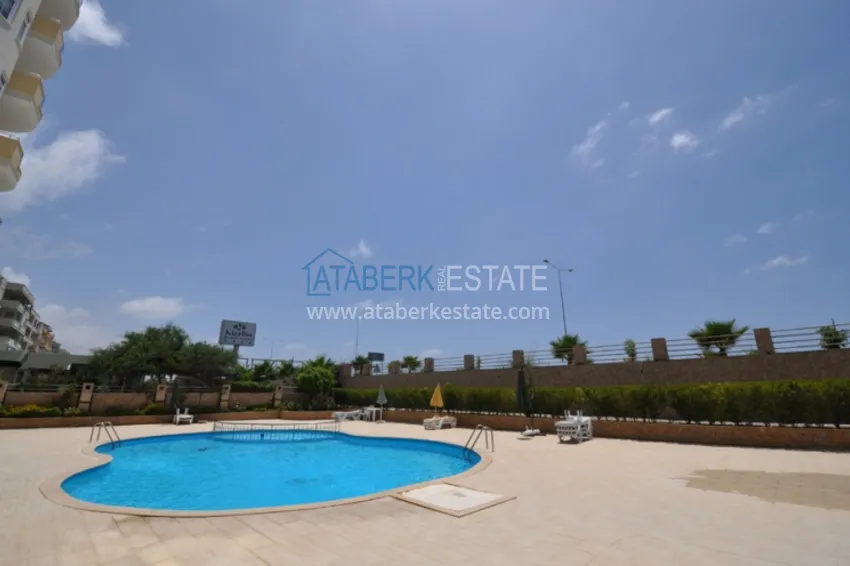 Двухкомнатная квартира с мебелью и видом на море в комплексе на первой береговой, район Тосмур – Алания  4 