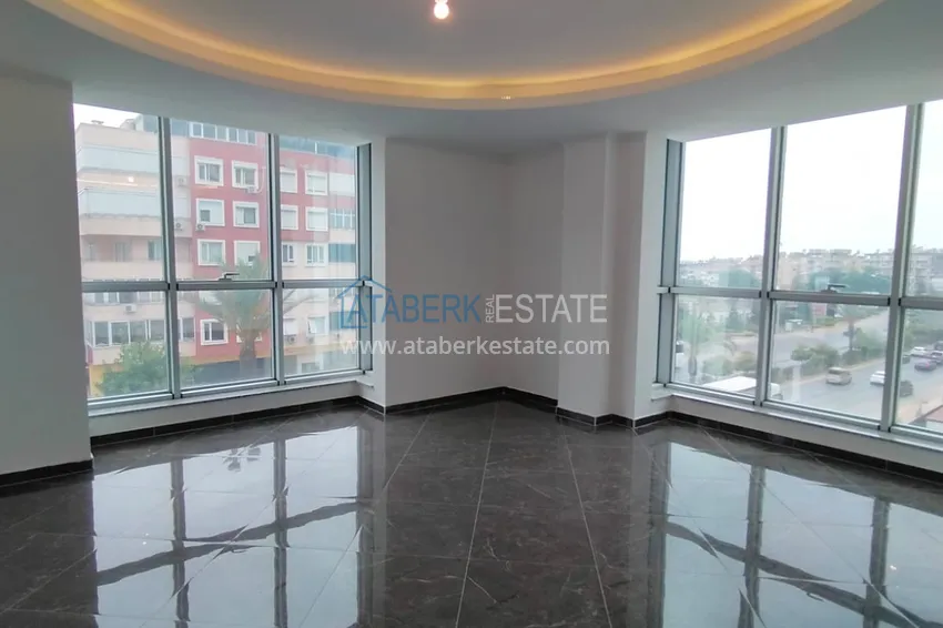 Приобрести Невероятно просторные линейные апартаменты 4+2 в центре Алании в 500 метрах от моря 6 