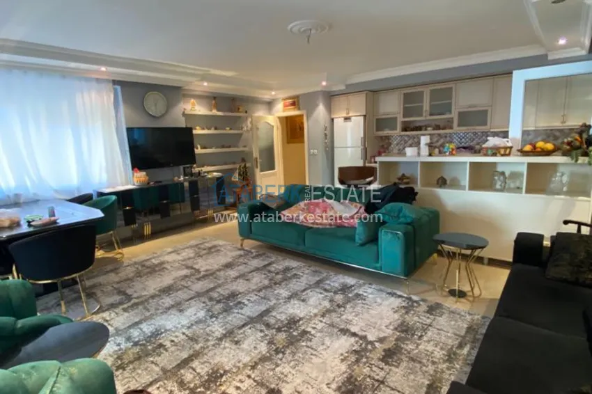 Приобрести Трехкомнатная квартира с мебелью в 100 метрах от моря – Алания, район Тосмур 4 