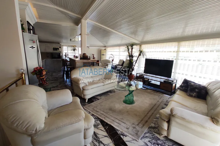 Приобрести Пентхаус-дуплекс 4+1 меблированный с видом на море, горы и историческую крепость, центр Алании 4 