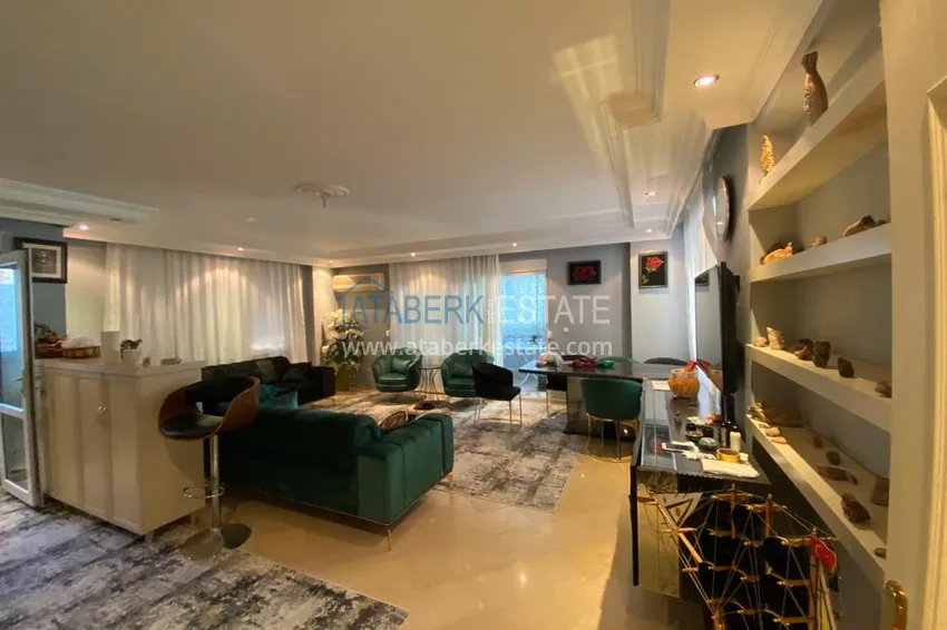 Приобрести Трехкомнатная квартира с мебелью в 100 метрах от моря – Алания, район Тосмур 6 