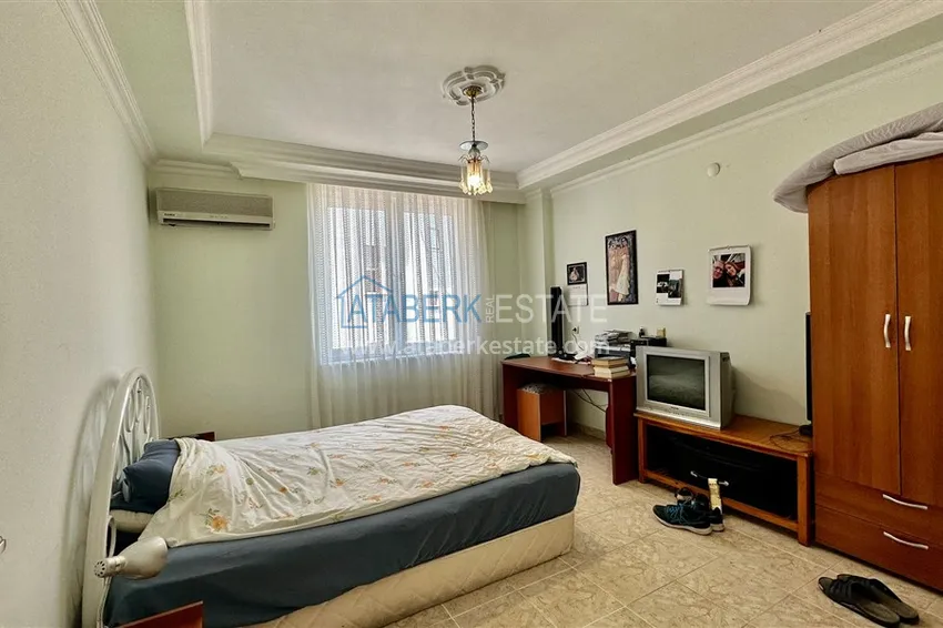 Приобрести Квартира 3+1 с мебелью в жилом комплексе с минимальной инфраструктурой, центр Алании 5 