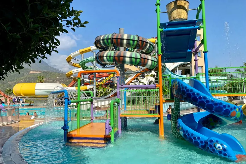 Видовая двухэтажная вилла с роскошной мебелью и видом на море, район Махмутлар – Алания 8