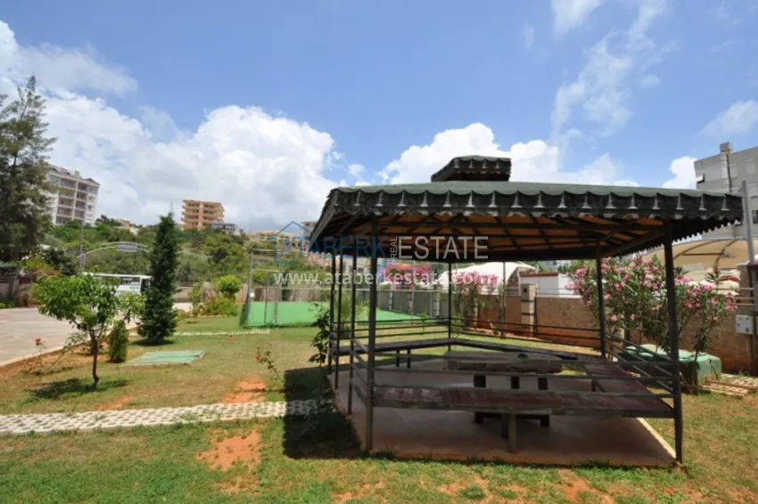 Двухкомнатная квартира с мебелью и видом на море в комплексе на первой береговой, район Тосмур – Алания  8 