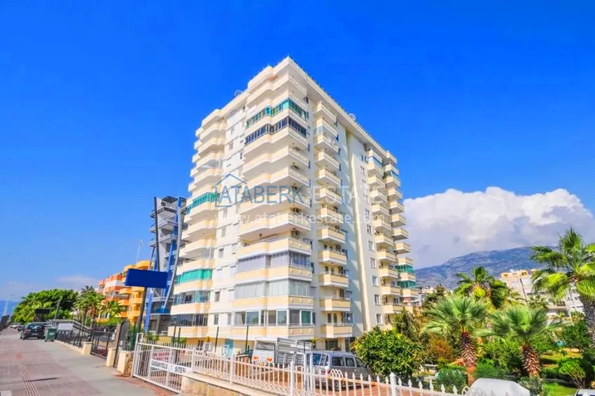 Квартира 2+1 «под ключ» на первой береговой линии с прямым видом на море – Алания, Махмутлар. Подходит для гражданства 6