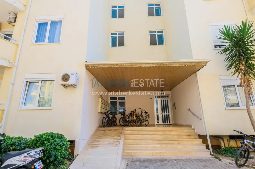 Двухкомнатная квартира с мебелью и видом на море в комплексе на первой береговой, район Тосмур – Алания  15 