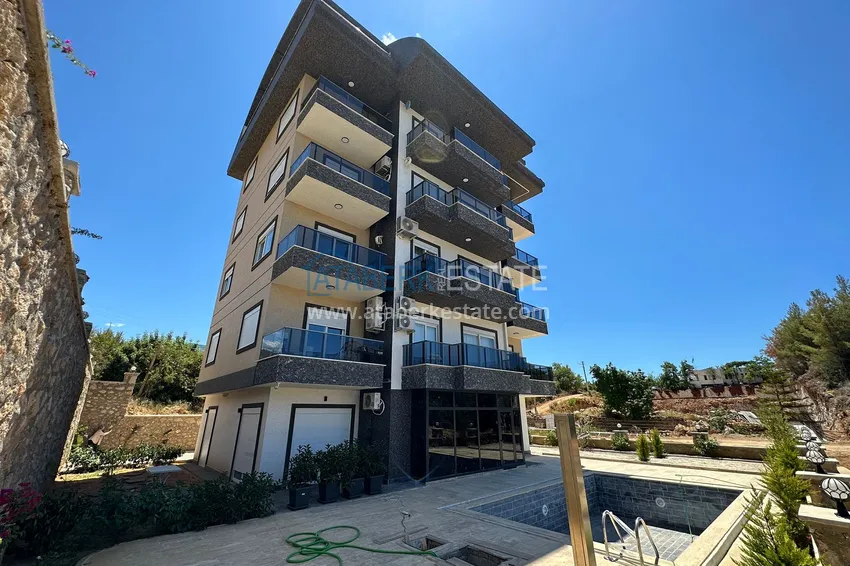 Квартиры с чистовой отделкой напрямую от застройщика в районе Оба, Алания 10 