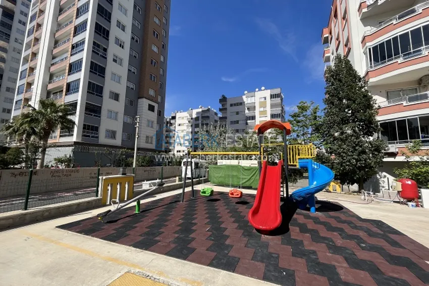 Городская квартира 2+1 в молодом жилом комплексе в центре района Мезитли-Мерсин 2 