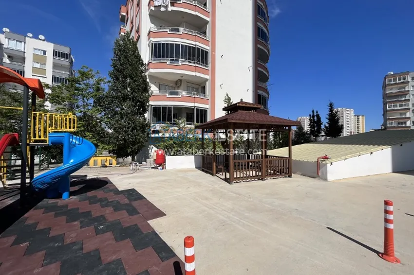 Городская квартира 2+1 в молодом жилом комплексе в центре района Мезитли-Мерсин 3 