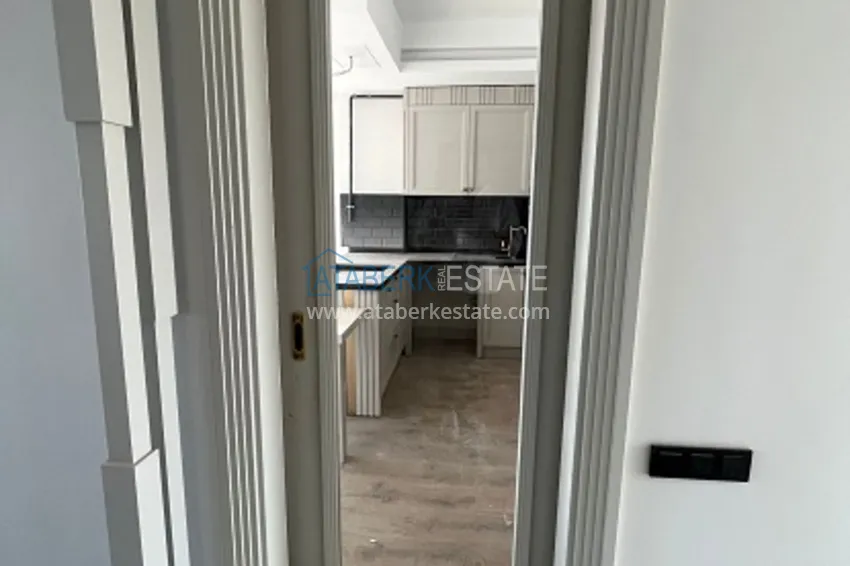 Приобрести Двухуровневый пентхаус 4+1 в современном жилом комплексе Мезитли-Мерсин 22 