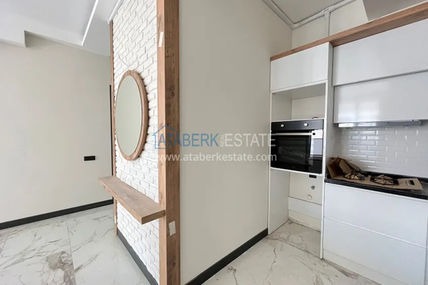 Приобрести Квартира 2+1 в комплексе с инфраструктурой комфорт-класса район Чифтликкей-Мерсин 5 