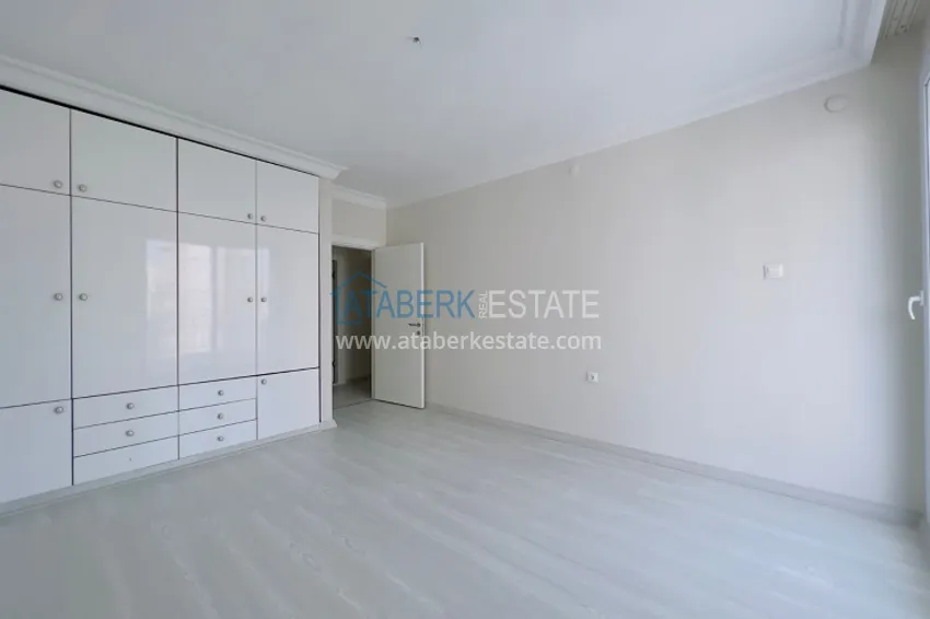 Приобрести Квартира 3+1 в шаговой доступности от моря -150 метров, Мерсин район Мезитли 4 