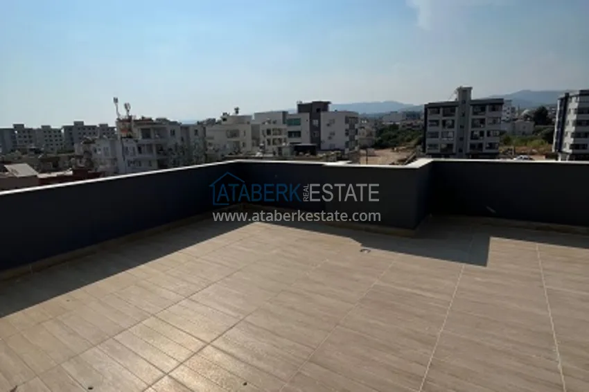 Приобрести Двухуровневый пентхаус 4+1 в современном жилом комплексе Мезитли-Мерсин 35 