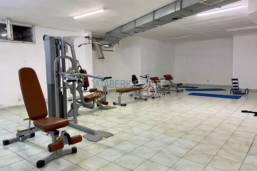 Квартира 2+1 с мебелью и большим застеклённым балконом, район Махмутлар – Алания 12