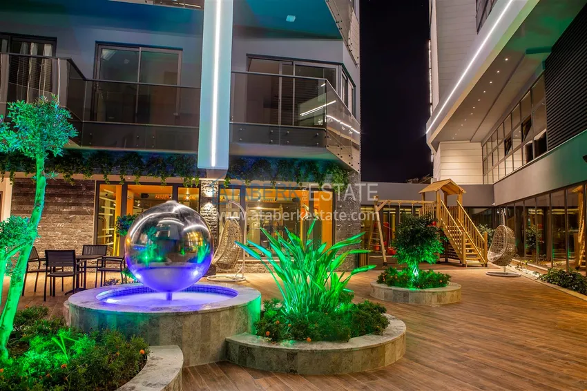 Меблированная квартира с рассрочкой в центре Алании в шикарном жилом комплексе  14 