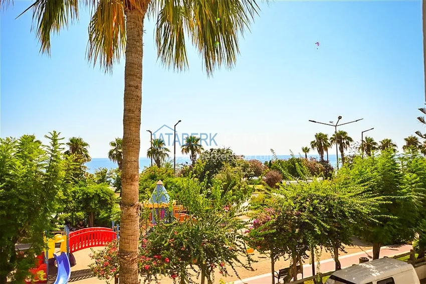 Приобрести Квартира 2+1 после ремонта с новой мебелью и видом на море - центр Алании, 1 береговая, пляжа Клеопатра 11 