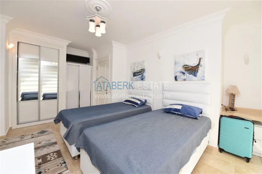 Приобрести Трехэтажная вилла в районе Конаклы с мебелью, частным бассейном и видовыми характеристиками 17 